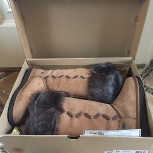 UGG Rosana Boots size 8